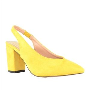 Chase & Chloe Suede Pump